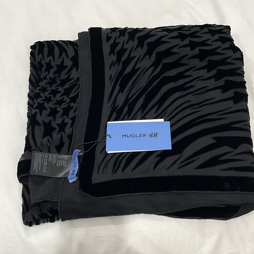 Mugler H&M Swirling Star Scarf Silk Blend SOLD OUT